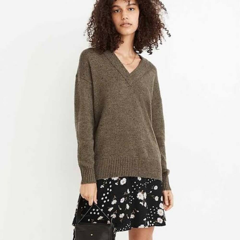 Madewell Donegal Bartlett V-Neck Pullover Sweater in Coziest Yarn medium